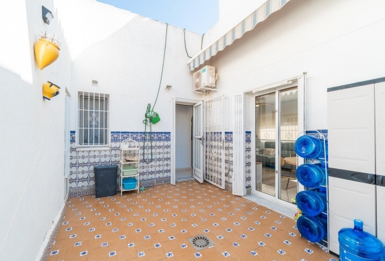 Rynek wtórny - Villa - Orihuela Costa - Punta Prima