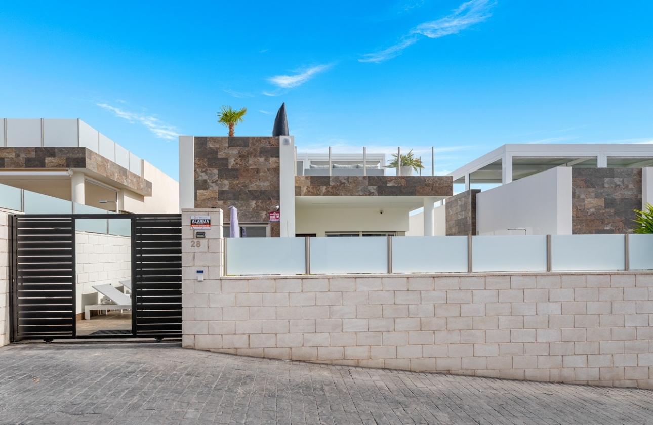 Rynek wtórny - Villa - Orihuela Costa - Villamartín