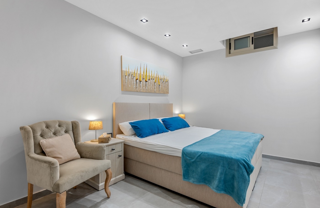 Rynek wtórny - Villa - Orihuela Costa - Villamartín