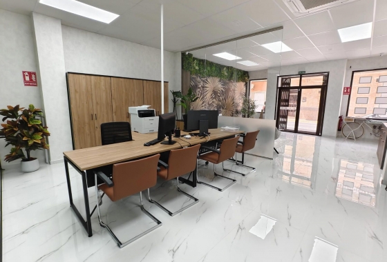 Reventa - Locales Comerciales - Los Montesinos