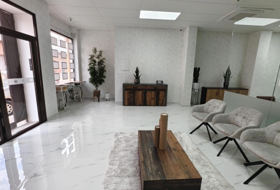 Reventa - Locales Comerciales - Los Montesinos