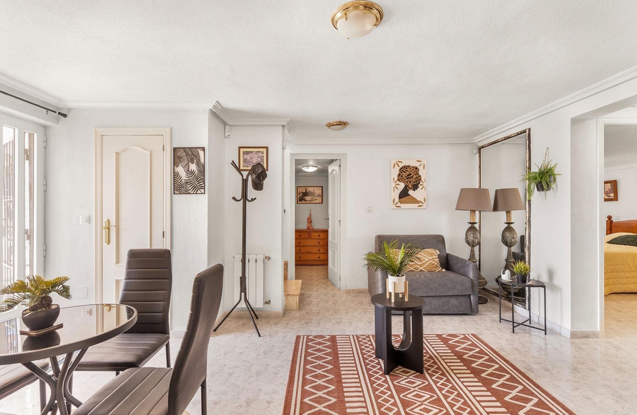 Reventa - Villa - Torrevieja - Los Balcones