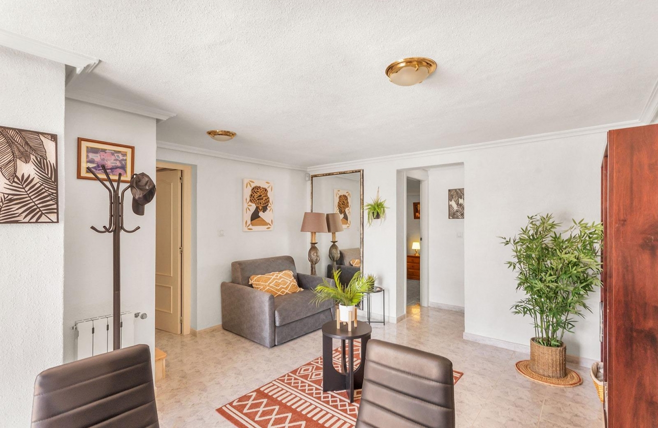 Reventa - Villa - Torrevieja - Los Balcones