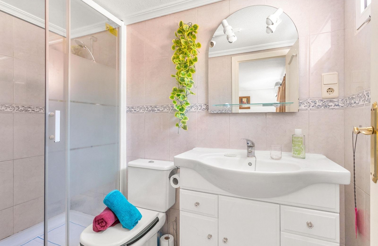 Reventa - Villa - Torrevieja - Los Balcones