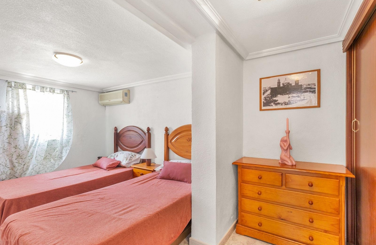 Reventa - Villa - Torrevieja - Los Balcones