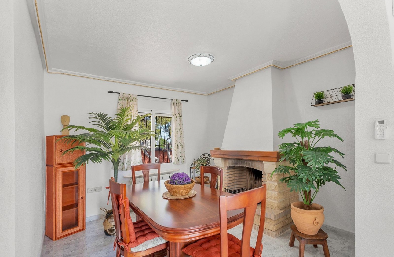 Reventa - Villa - Torrevieja - Los Balcones
