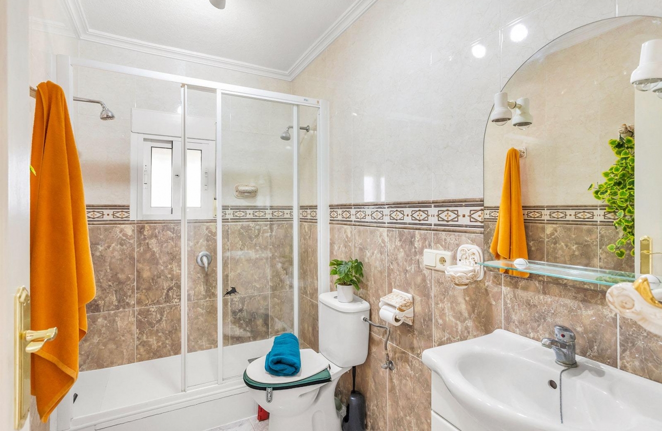 Reventa - Villa - Torrevieja - Los Balcones