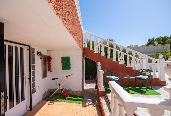 Reventa - Villa - Torrevieja - Los Balcones