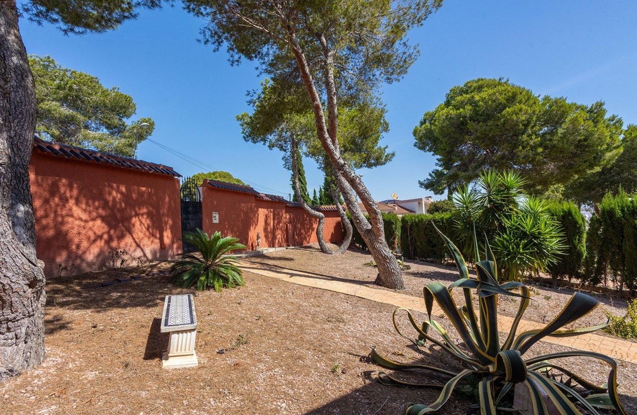 Reventa - Villa - Torrevieja - Los Balcones