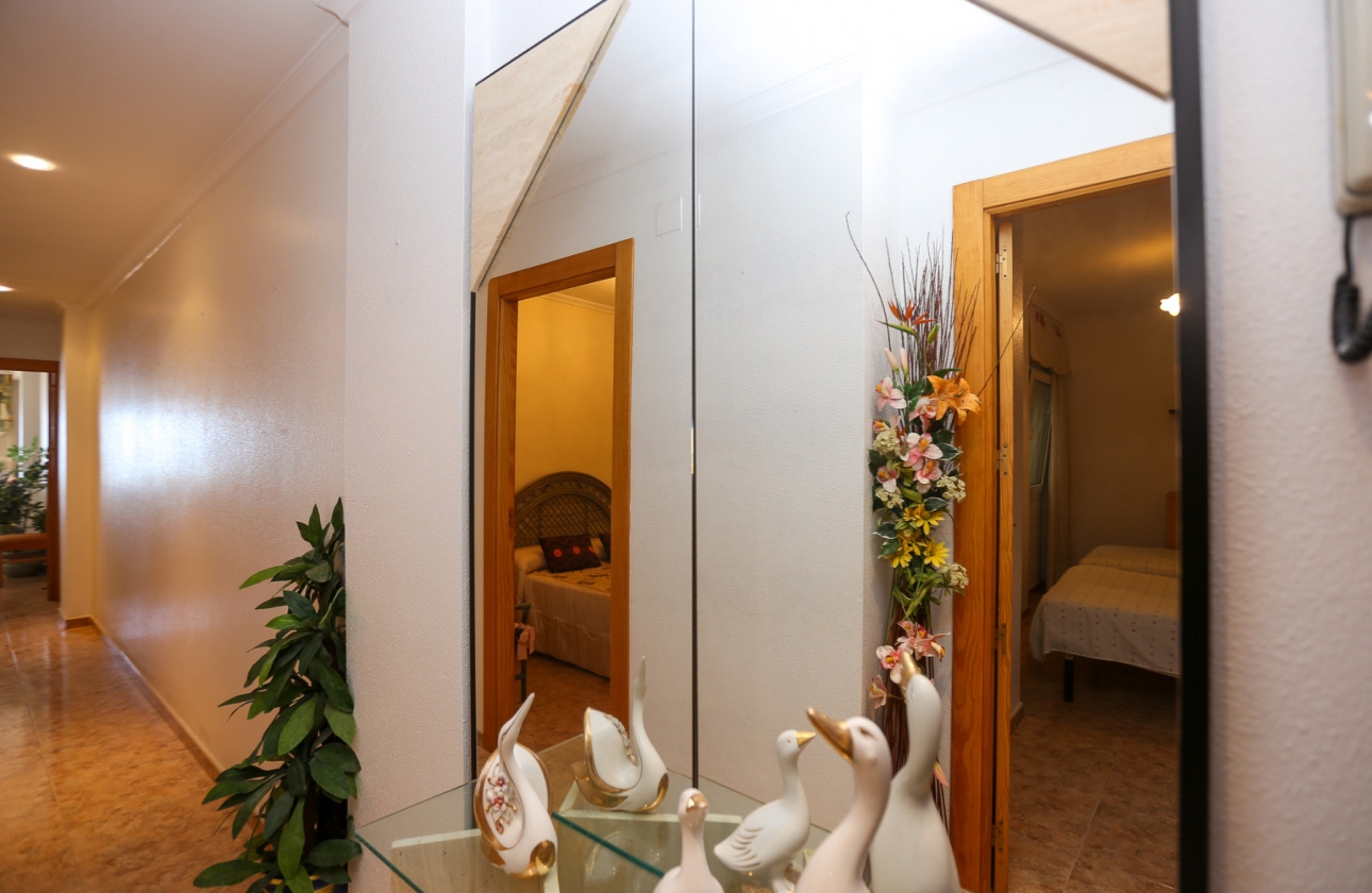 Resale - Apartment - Torrevieja - La Mata