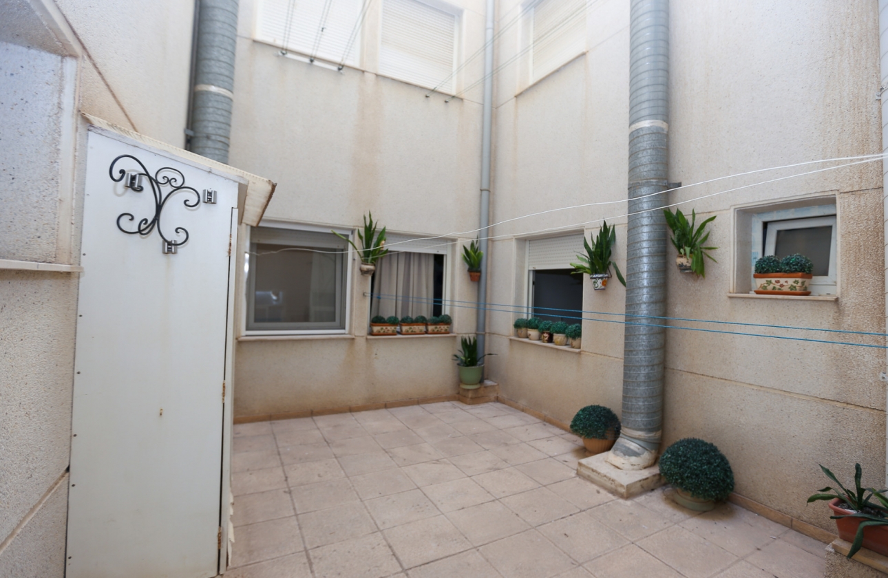 Resale - Apartment - Torrevieja - La Mata