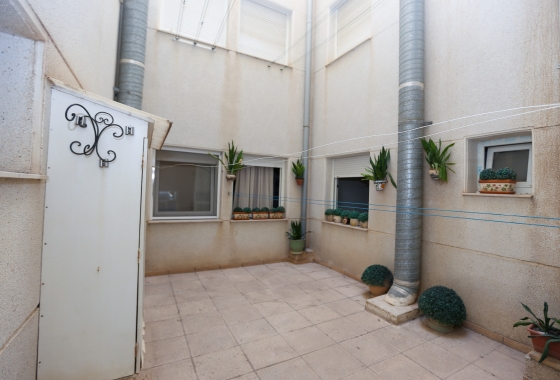 Resale - Apartment - Torrevieja - La Mata