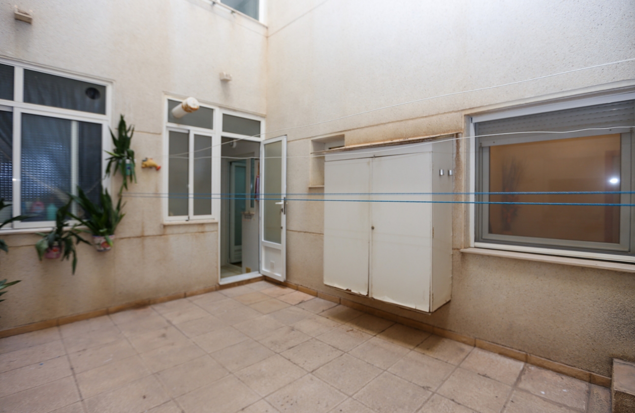Resale - Apartment - Torrevieja - La Mata