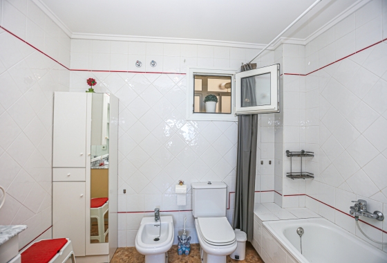 Resale - Apartment - Torrevieja - La Mata