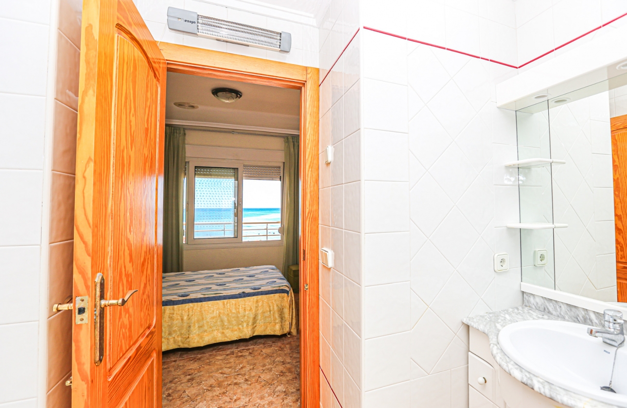Resale - Apartment - Torrevieja - La Mata