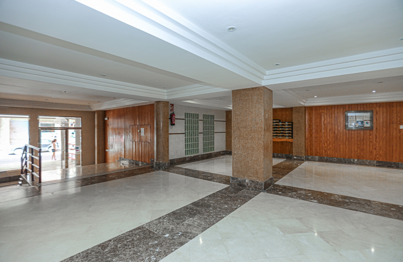 Resale - Apartment - Torrevieja - La Mata