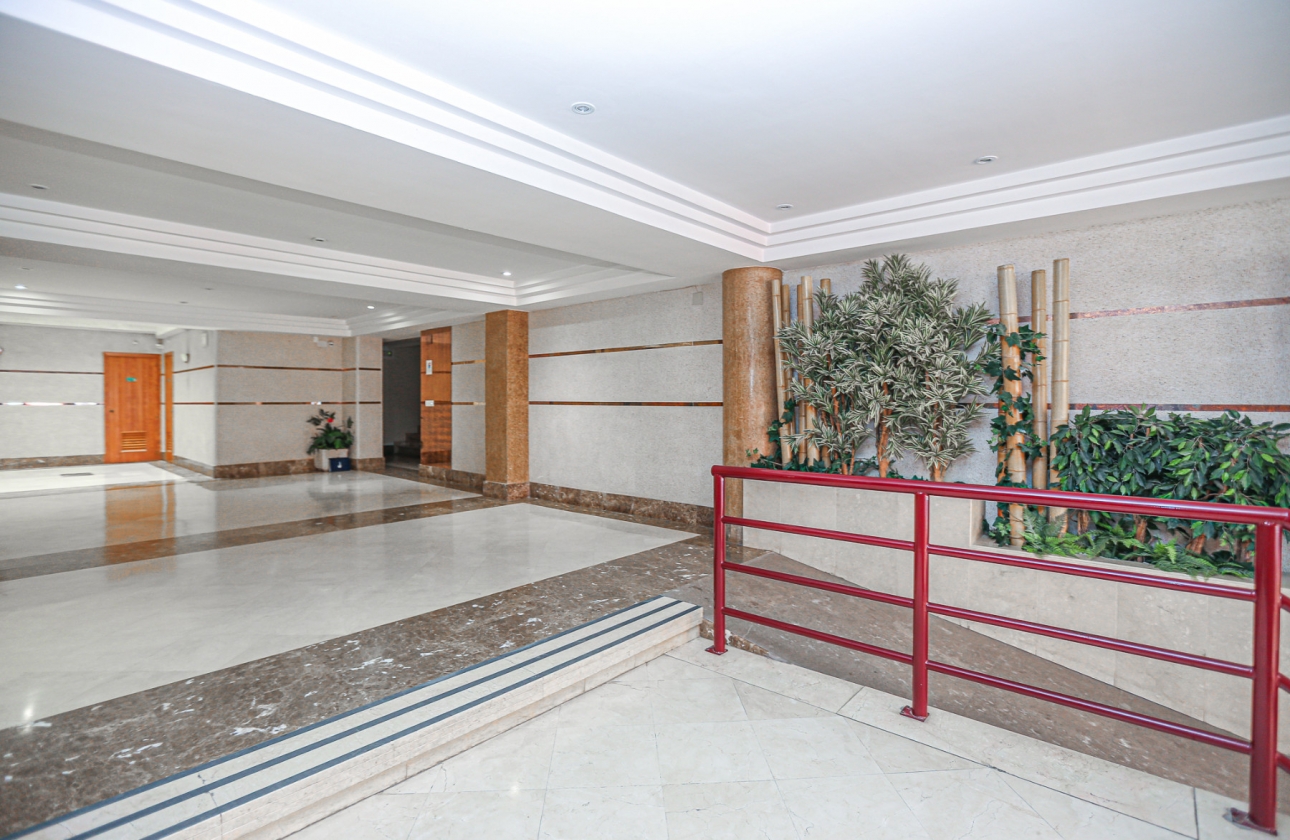 Resale - Apartment - Torrevieja - La Mata
