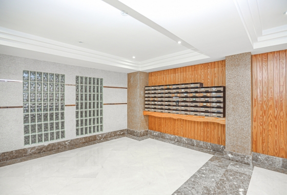 Resale - Apartment - Torrevieja - La Mata