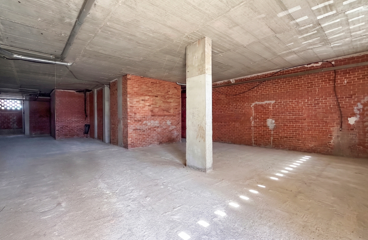 Resale - Local comercial - Torrevieja - La Mata