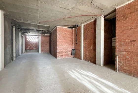 Resale - Local comercial - Torrevieja - La Mata
