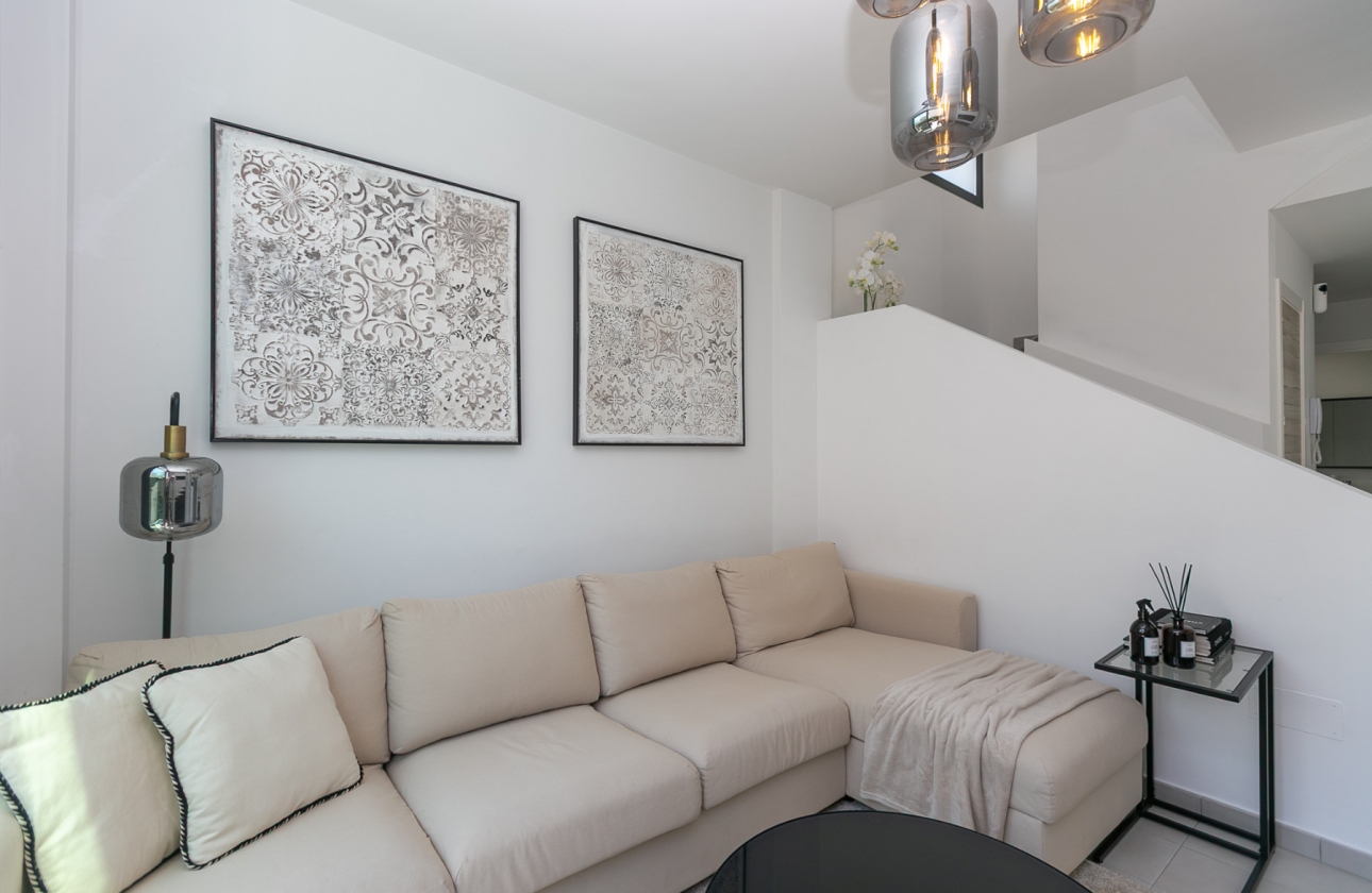 Resale - Villa - Orihuela Costa - Pau 26