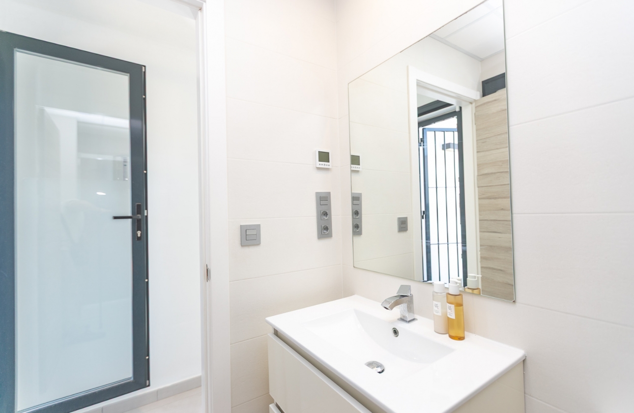 Resale - Villa - Orihuela Costa - Pau 26
