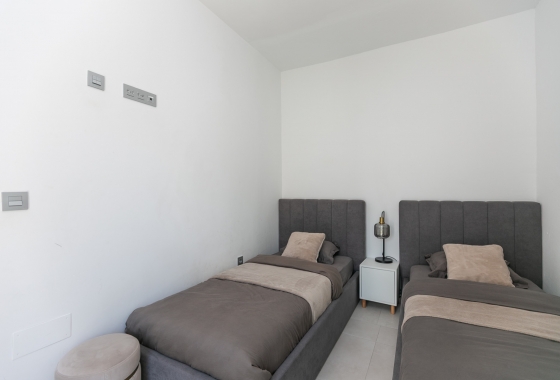 Resale - Villa - Orihuela Costa - Pau 26