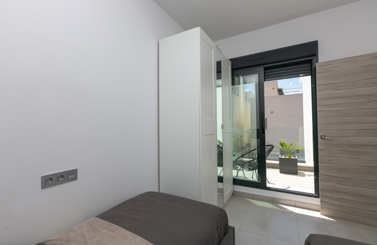 Resale - Villa - Orihuela Costa - Pau 26