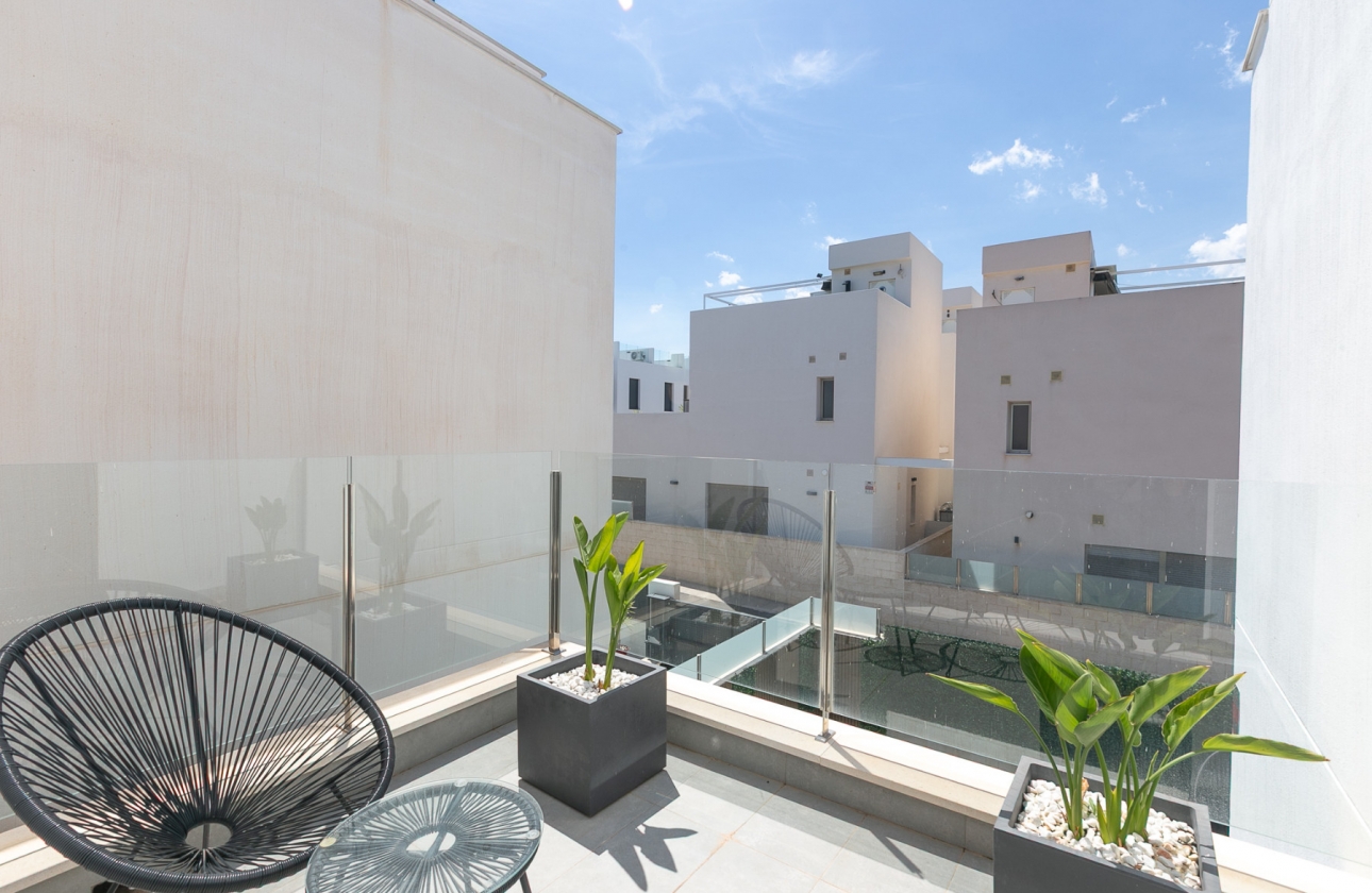 Resale - Villa - Orihuela Costa - Pau 26