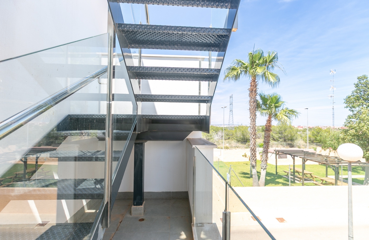 Resale - Villa - Orihuela Costa - Pau 26