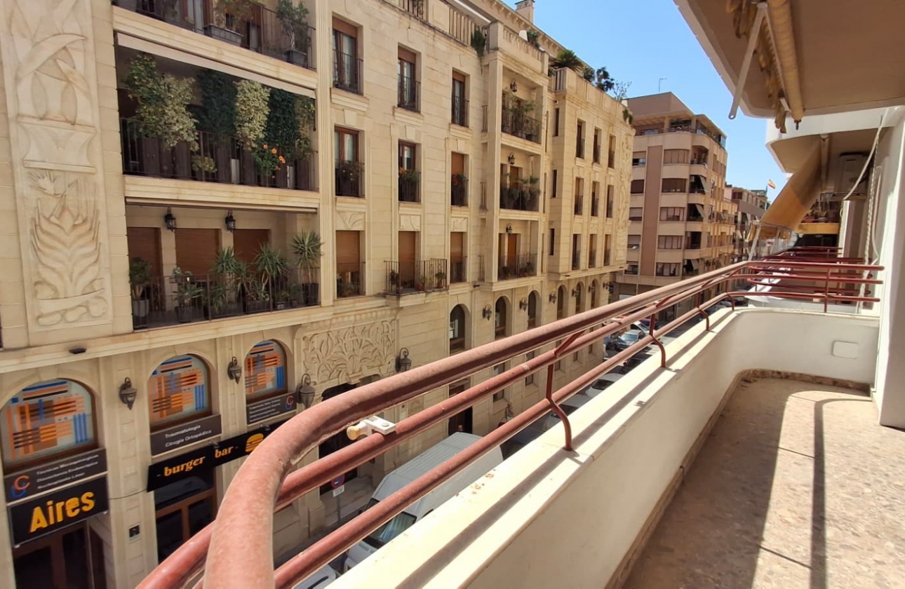 Resale - Apartment - Orihuela - Zona Centro