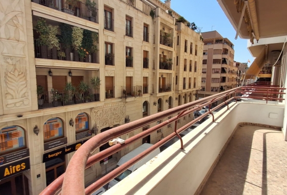 Resale - Apartment - Orihuela - Zona Centro