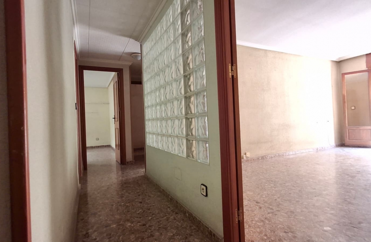 Resale - Apartment - Orihuela - Zona Centro