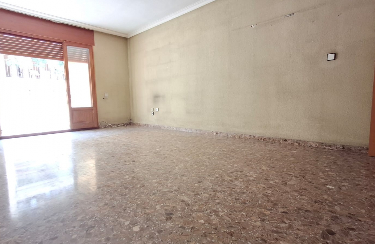 Resale - Apartment - Orihuela - Zona Centro