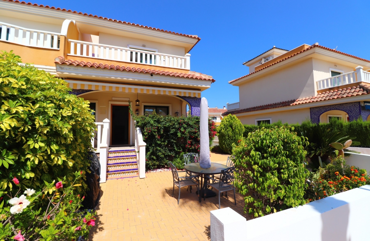 Resale - Townhouse - Ciudad Quesada - Doña Pepa