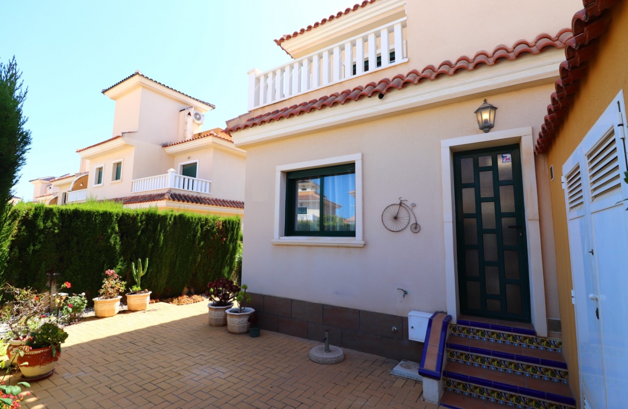 Resale - Townhouse - Ciudad Quesada - Doña Pepa