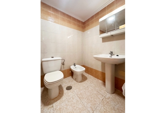 Rynek wtórny - Bungalow - Torrevieja - Los Balcones