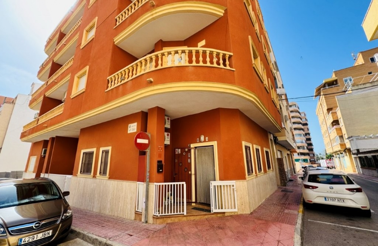 Rynek wtórny - Apartament - Torrevieja - La Mata