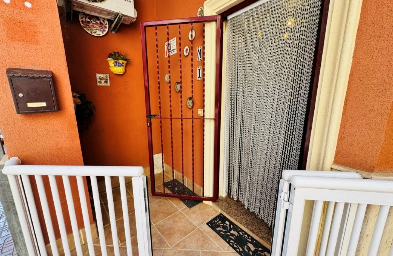 Rynek wtórny - Apartament - Torrevieja - La Mata