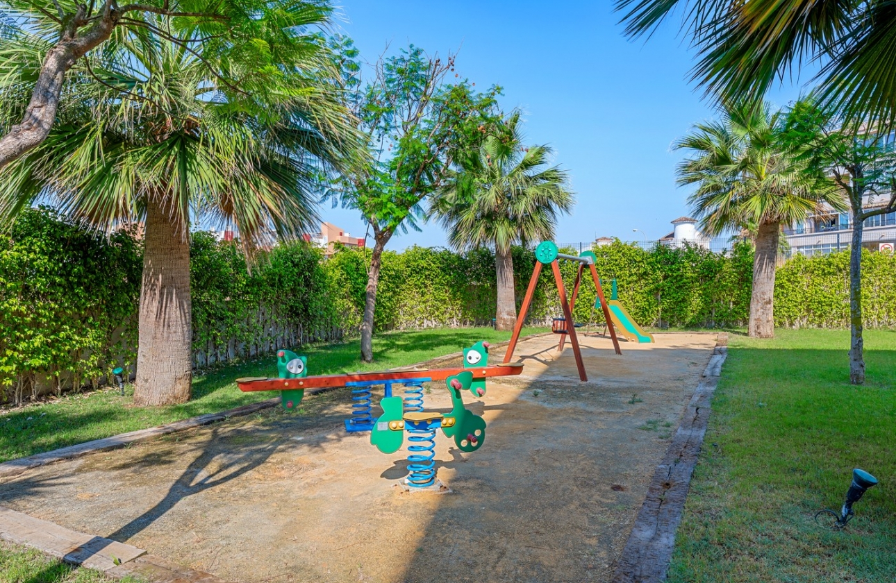 Resale - Apartment - Orihuela Costa - Playa Flamenca