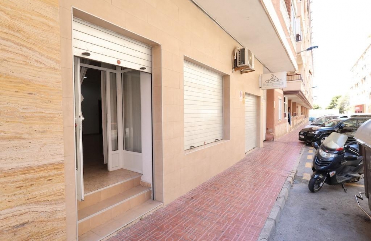 Rynek wtórny - Nieruchomość komercyjna - Torrevieja - Centro