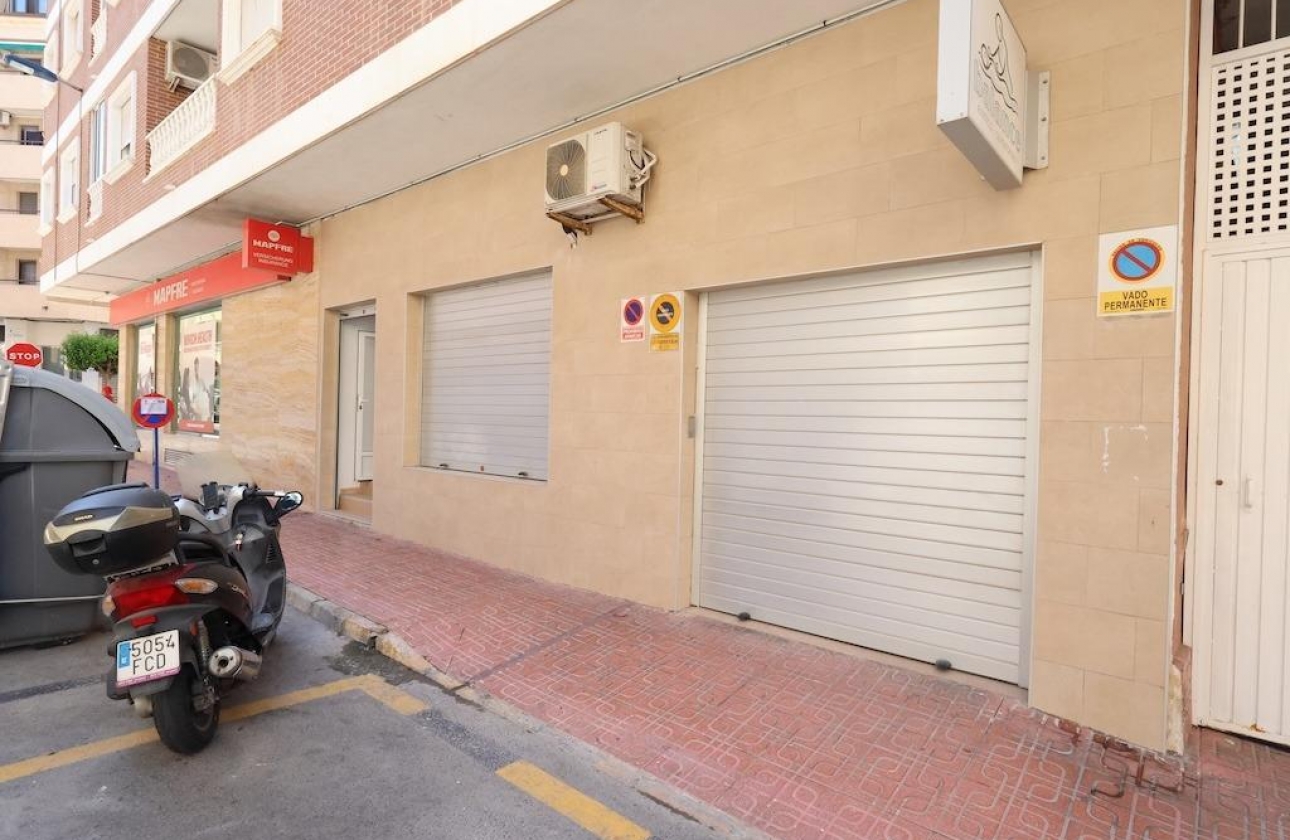 Rynek wtórny - Nieruchomość komercyjna - Torrevieja - Centro