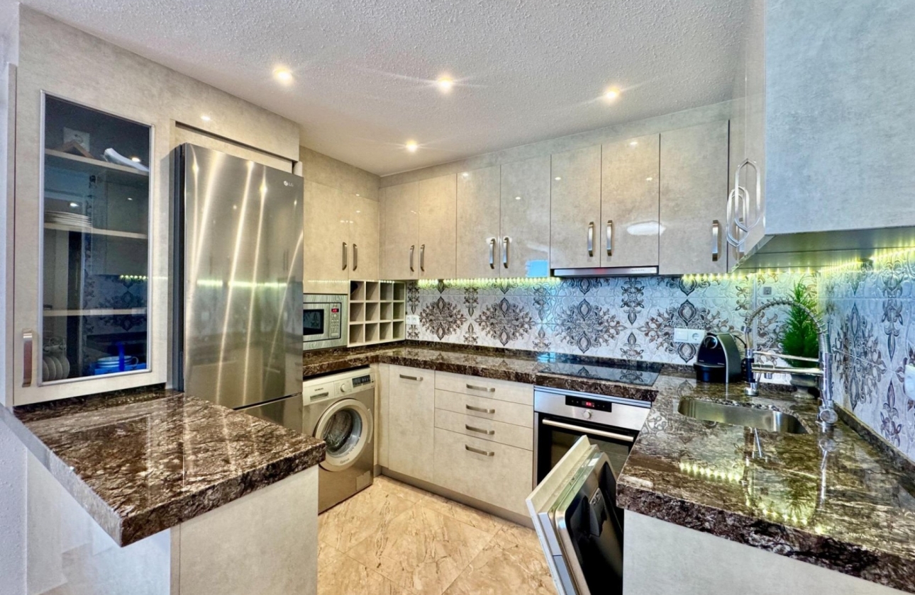 Resale - Apartment - Torrevieja - La Mata