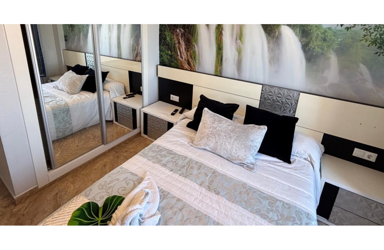 Resale - Apartment - Torrevieja - La Mata