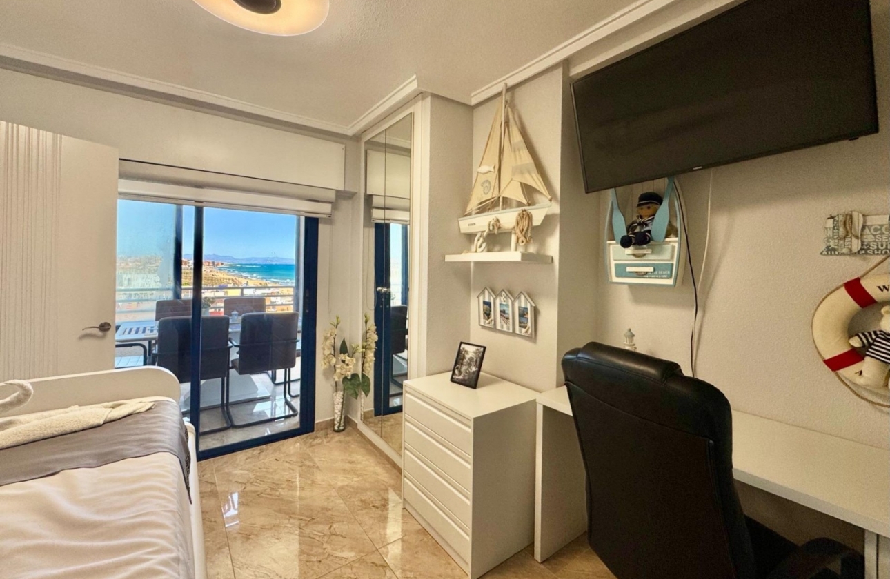 Resale - Apartment - Torrevieja - La Mata