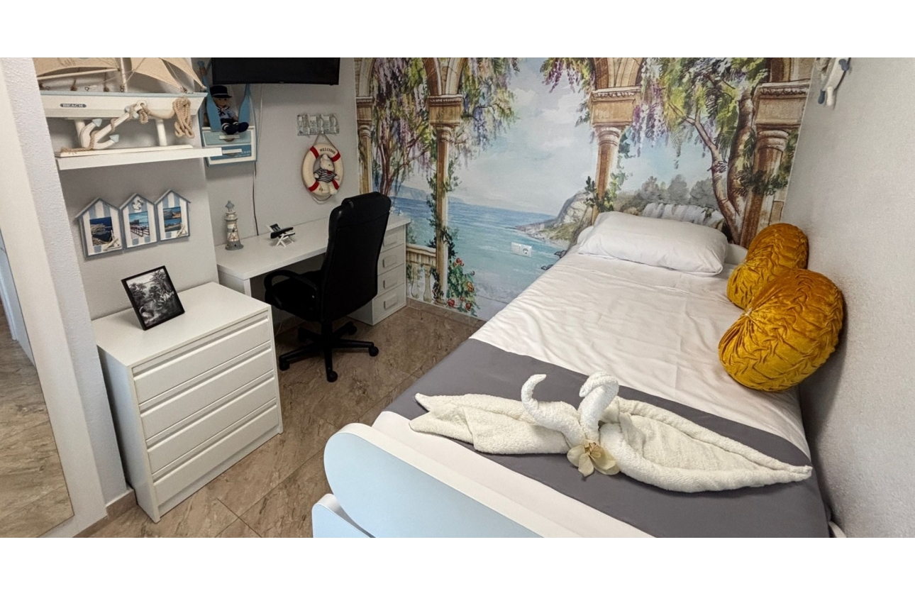 Resale - Apartment - Torrevieja - La Mata