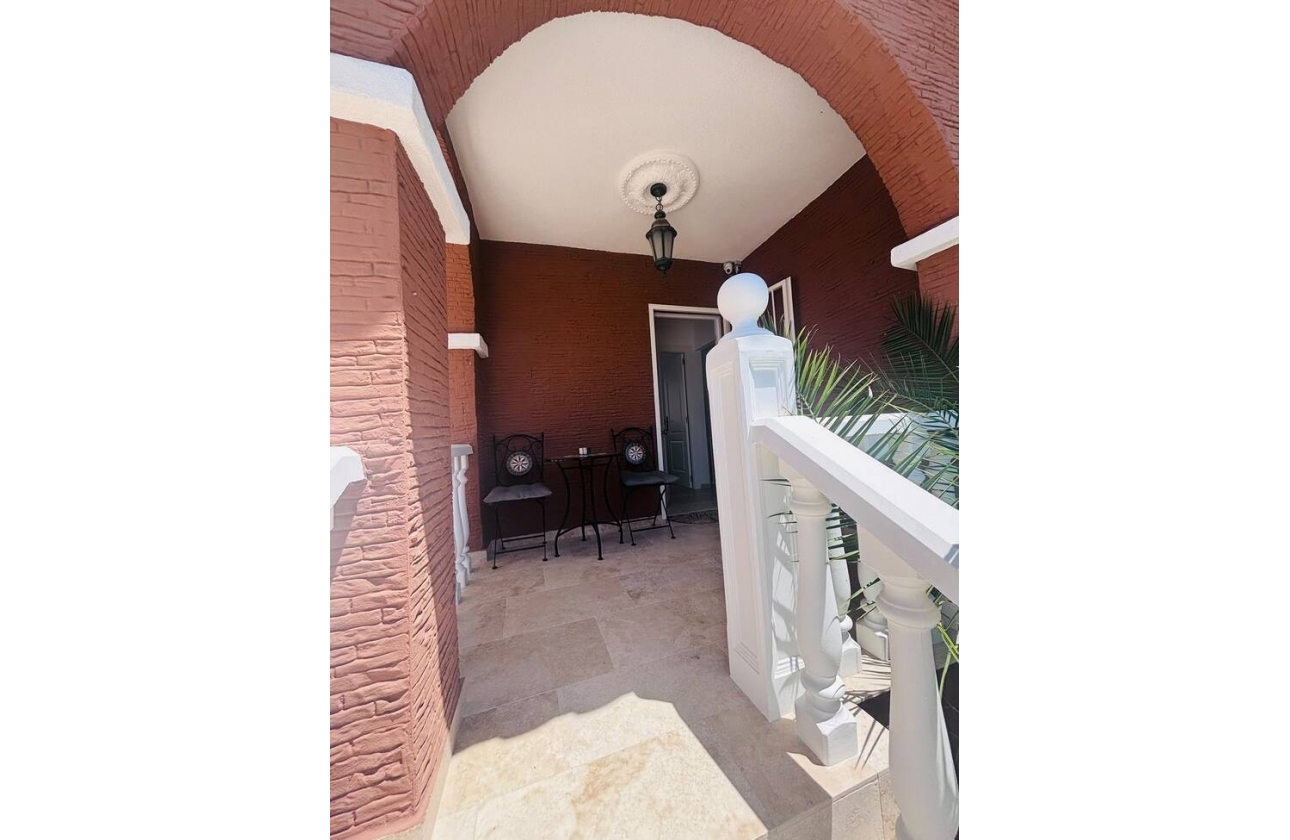 Rynek wtórny - Villa - Orihuela Costa - Villamartín