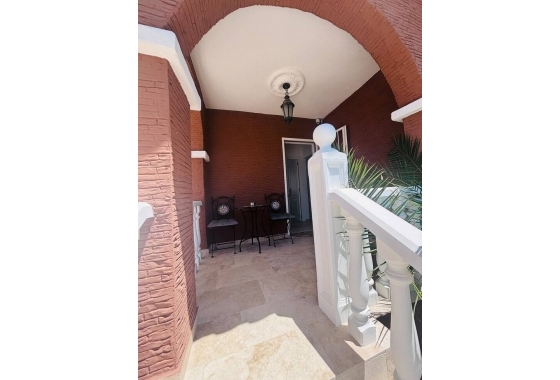 Rynek wtórny - Villa - Orihuela Costa - Villamartín