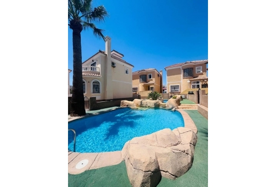 Rynek wtórny - Villa - Orihuela Costa - Villamartín