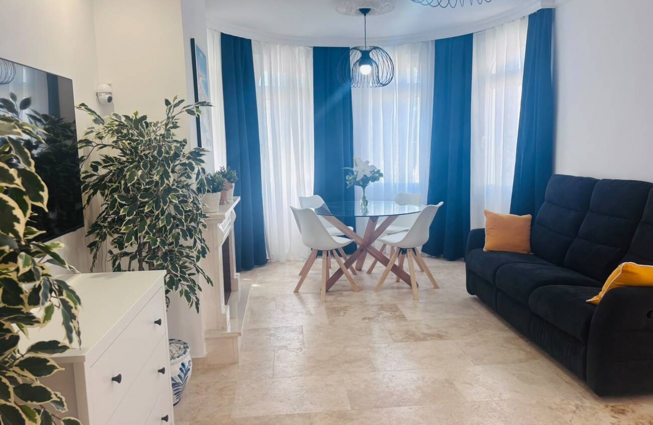 Rynek wtórny - Villa - Orihuela Costa - Villamartín